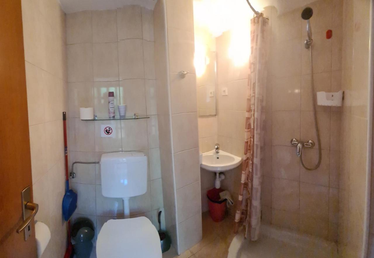 Studio Apartman Stara Baska Stara Baška Exterior foto
