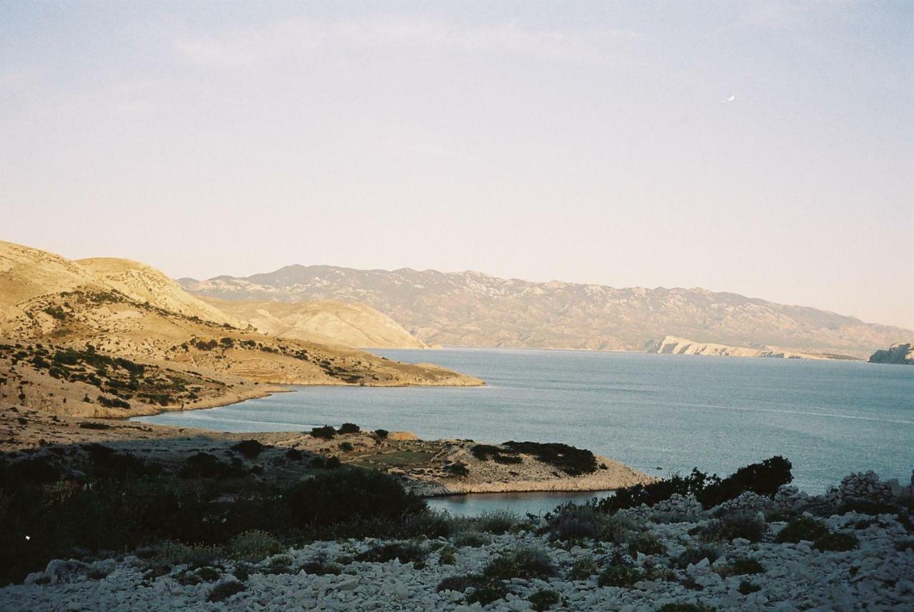 Studio Apartman Stara Baska Stara Baška Exterior foto