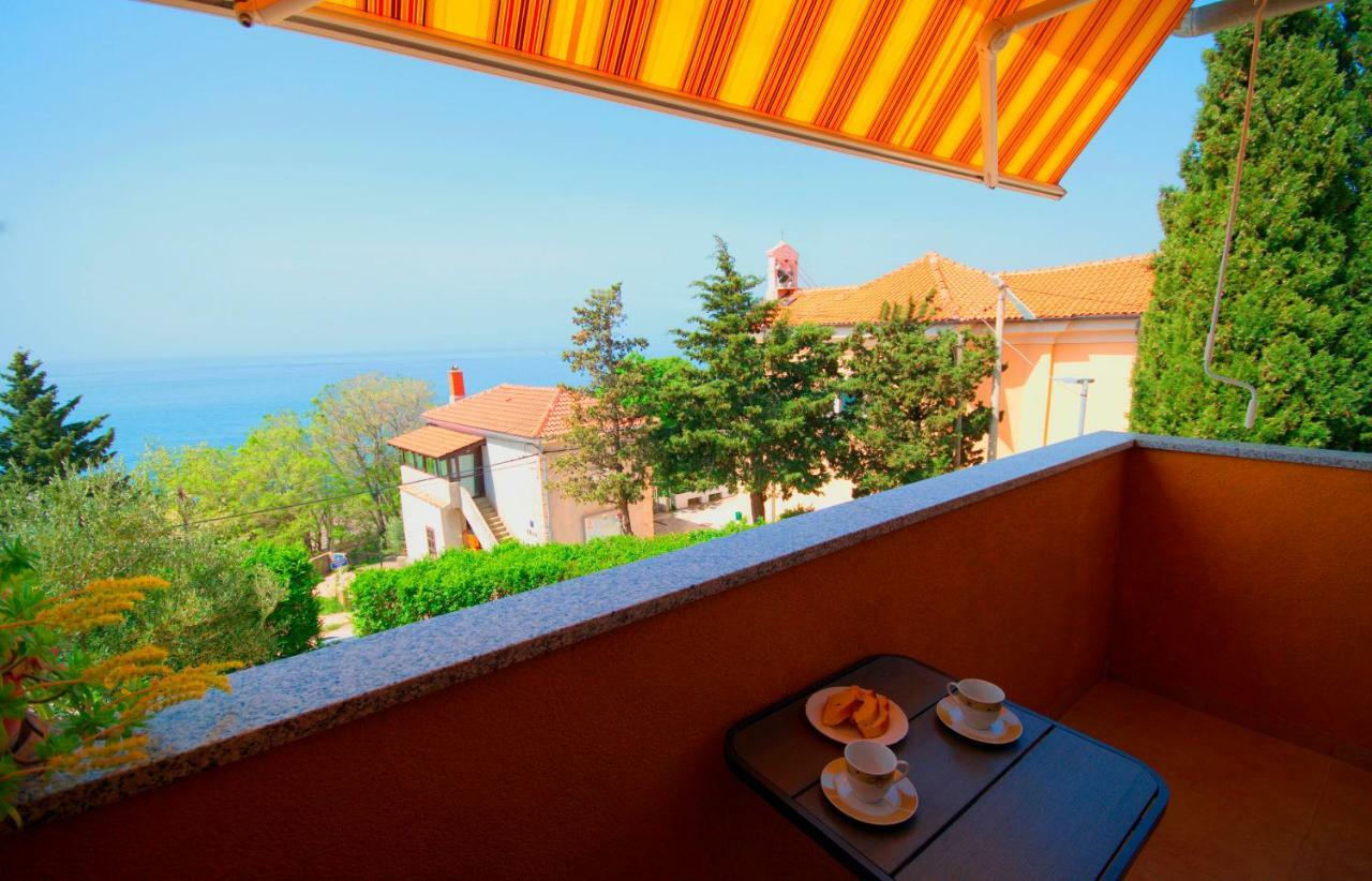 Studio Apartman Stara Baska Stara Baška Exterior foto